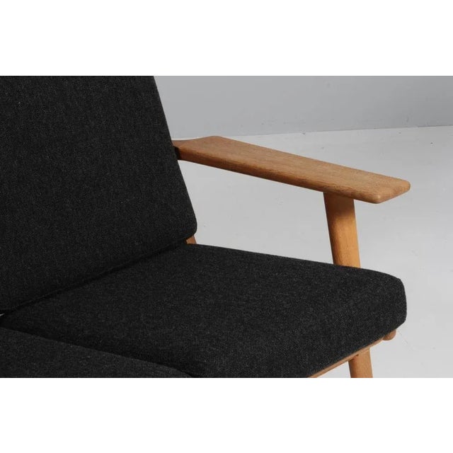 3-Seat Sofa Model 290 in Oak attributed to Hans J. Wegner for Getama, 1970s For Sale - Image 3 of 8