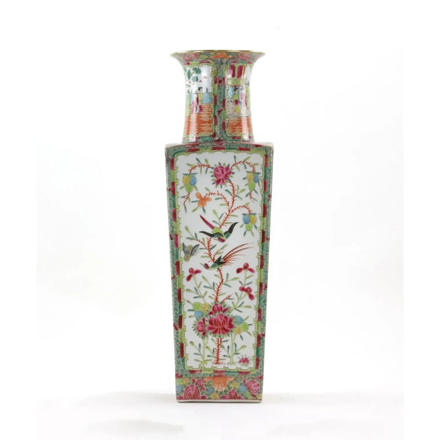 Ceramic Pair of 19th Century of Square Cantonese Porcelain Vases For Sale - Image 7 of 13