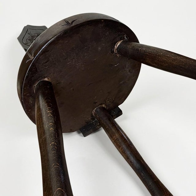 Welsh Hand-Carved Oak Spinning Chair from the Studio of Art & Antiquity, Devon, 1970s For Sale - Image 9 of 11