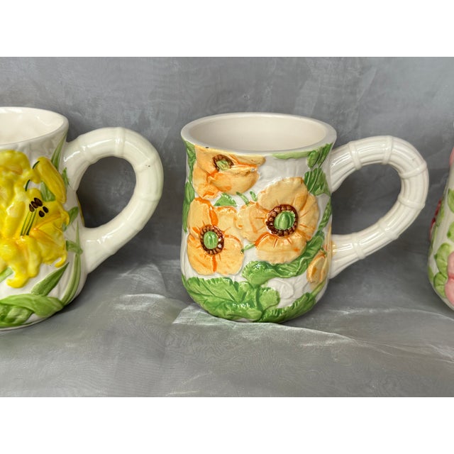 Vintage Spring Flower Floral Coffee Mug Set For Sale In New York - Image 6 of 11
