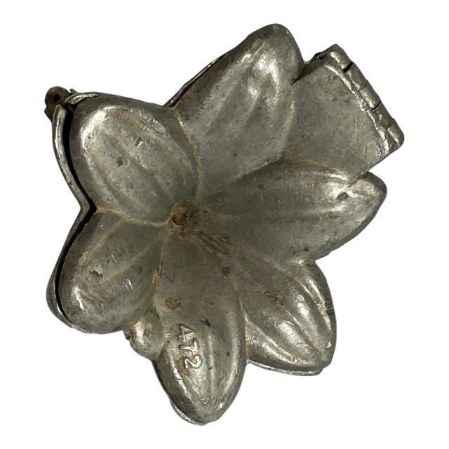 Vintage Metal Lily-Shaped Mold For Sale