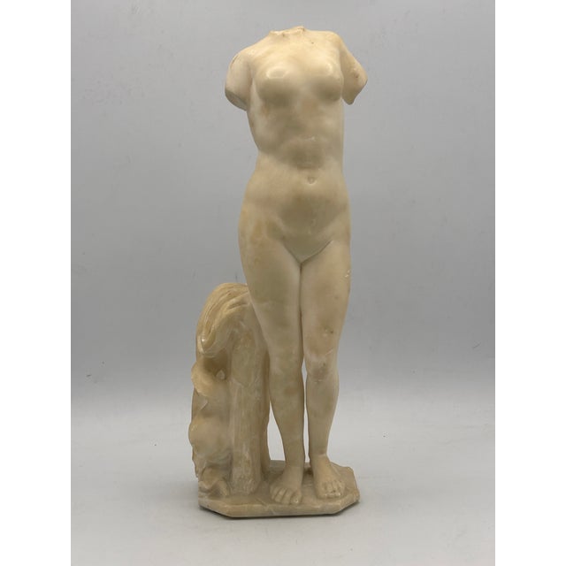 Early 20th-century Italian carved marble statuette depicting Venus (Aphrodite), after the celebrated classical Venus of...