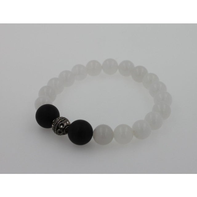 Contemporary White Agate Black Onyx Round Bead Stretchy Unique Statement Circle Beads Chakra For Sale - Image 3 of 10