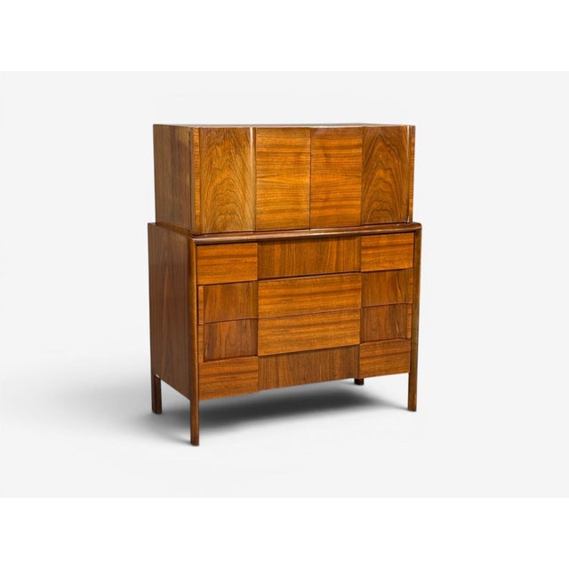 Mid-Century Modern Edmond J. Spence, Sculptural Highboy, Walnut, Sweden, 1950s For Sale - Image 3 of 14