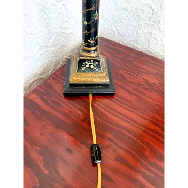 Black Mid 20th Century Neoclassical Black and Gold Corinthian Column Lamp With Hand Painted Florals and Pleated Shade For Sale - Image 8 of 9