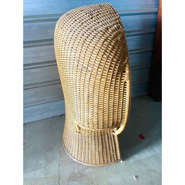 Early 20th Century Early 20th Century Woven Willow and Rattan Hooded Settee For Sale - Image 5 of 9