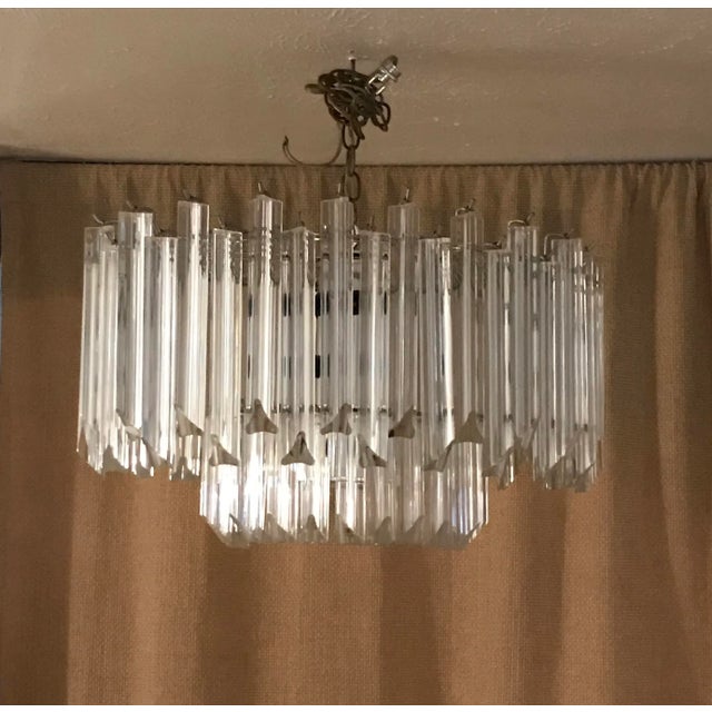 Mid-Century Modern 1970s Lucite Teired 10 Light Chandelier For Sale - Image 3 of 12