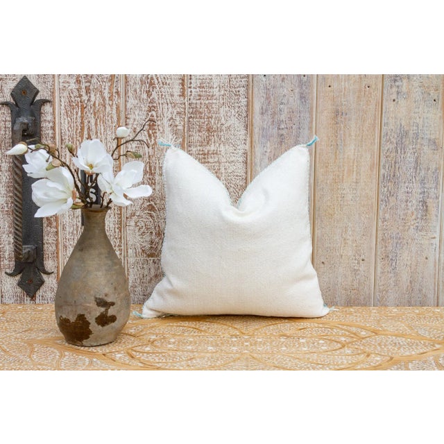 Yara Moroccan Silk Rug Pillow For Sale In Los Angeles - Image 6 of 9