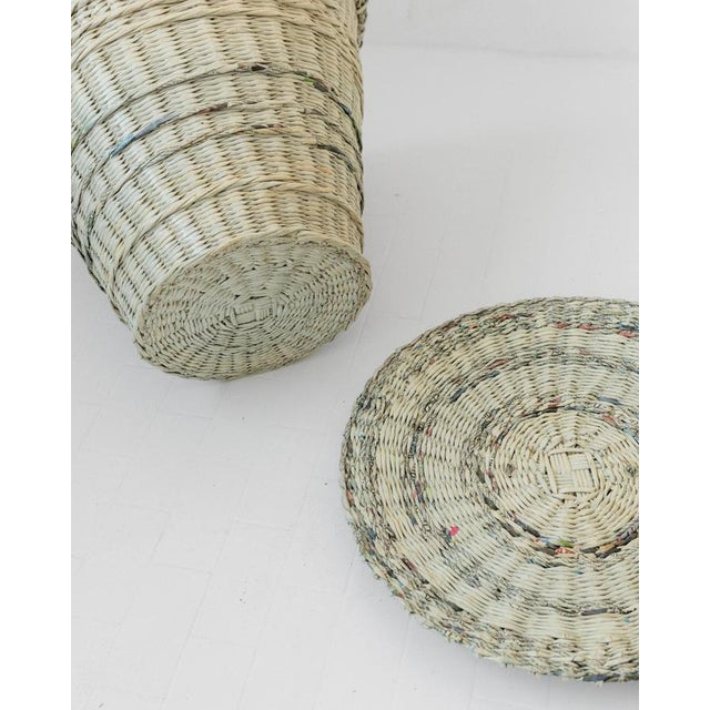 Large Handcrafted Woven Newspaper Laundry Basket with Lid, 1990s For Sale - Image 10 of 11