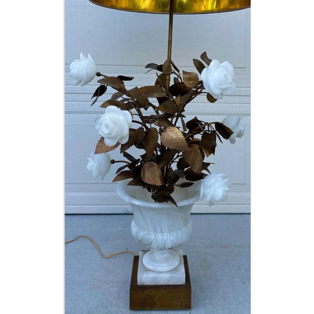 1950s Hollywood Regency Italian Alabaster & Gilt Gold Tole Floral Tall Table Lamp For Sale - Image 11 of 12