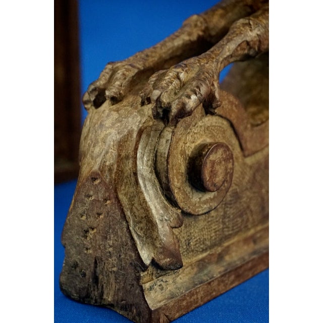 Large Gothic Style Sculptural Wooden Shelf Supports with Harpies, 16th-17th Century, Set of 2 For Sale - Image 17 of 18