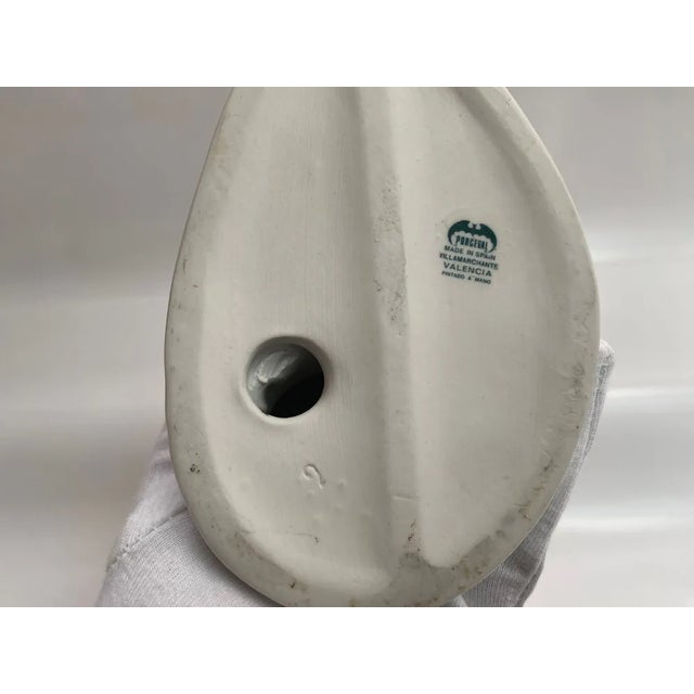 Vintage Figurine of Pierrot with Guitar from Porcelain Valencia, 1980s For Sale - Image 6 of 8