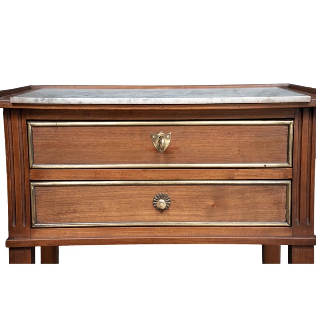 Cinnamon Pair of French Nightstands or Bedside Tables of Mahogany With Inset Marble Tops For Sale - Image 8 of 12