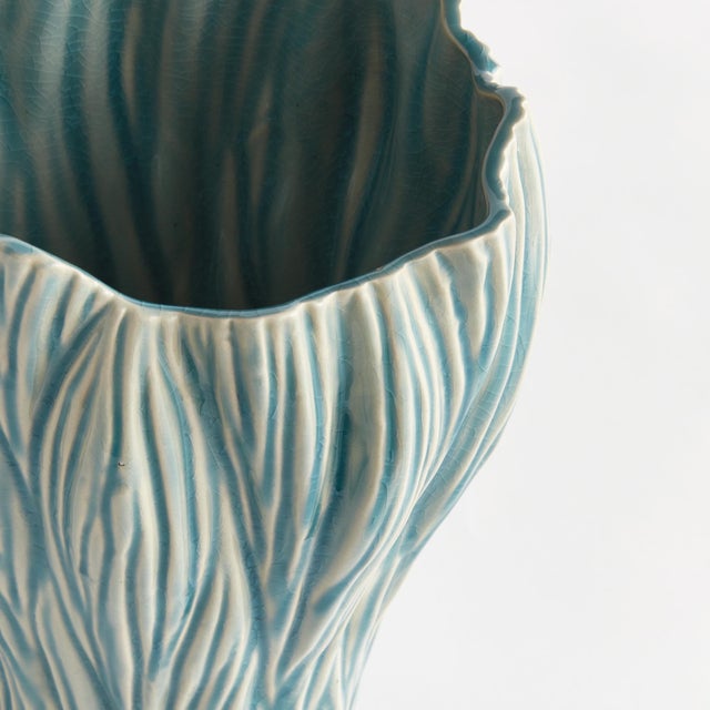 Kenneth Ludwig Chicago Annabelle Vase Small For Sale - Image 4 of 5