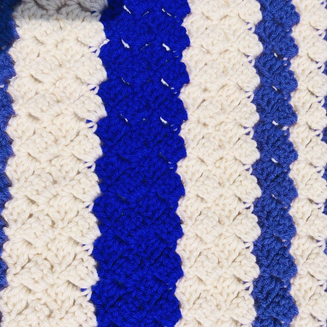 Contemporary Hand Crochet Lap Blanket / Throw For Sale - Image 4 of 5