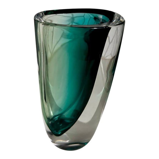 Signed Vicke Lindstrand for Kosta Boda Green Sommerso Glass Vase For Sale
