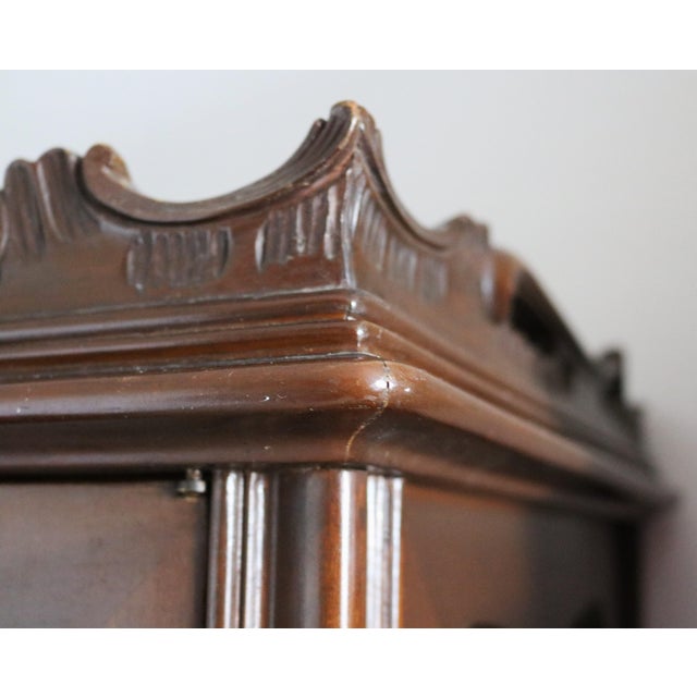 Baroque Mid-20th Century Baroque Lombard Display Case, 1950s For Sale - Image 3 of 12