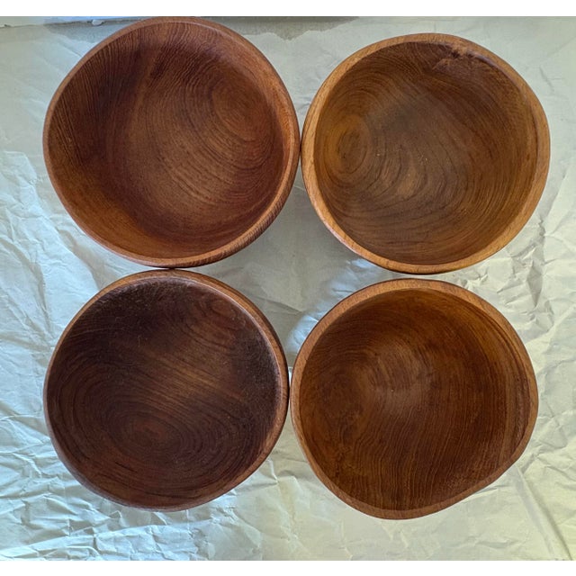 Mid-Century Modern Vintage Mid-Century Benjamin & Medwin Wooden Salad Bowls, Made in Thailand – Set of 4 For Sale - Image 3 of 9
