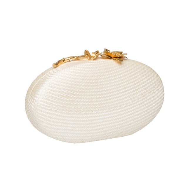 2020s Joanna Oval Clutch in Off White With Gold Flower Clasp For Sale - Image 5 of 7