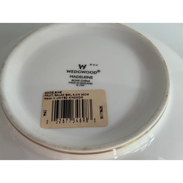 Vintage item from the 1990s, from England Item: Bowl 20 cm Manufacturer: Wedgwood Series: Madeleine Condition: Unused,...