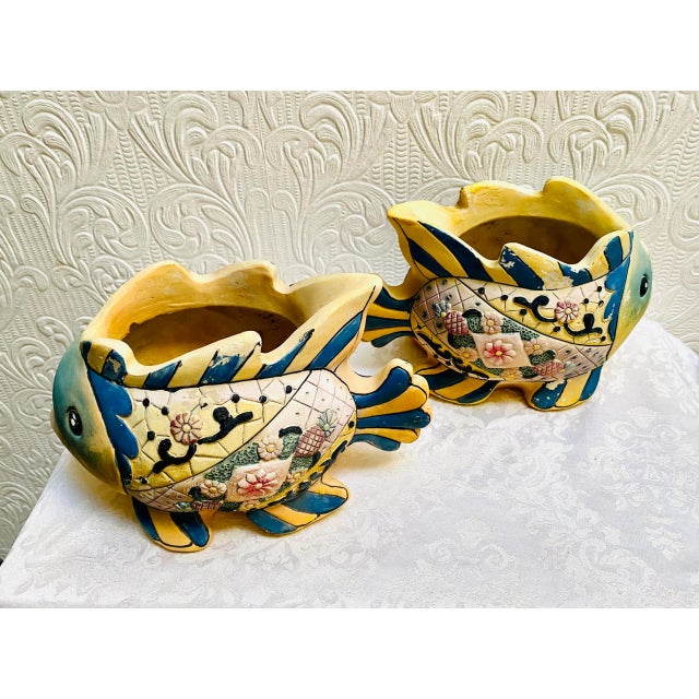 The happiest planters you will ever see, guaranteed to put a smile on your face! These plaster planters are hand painted...