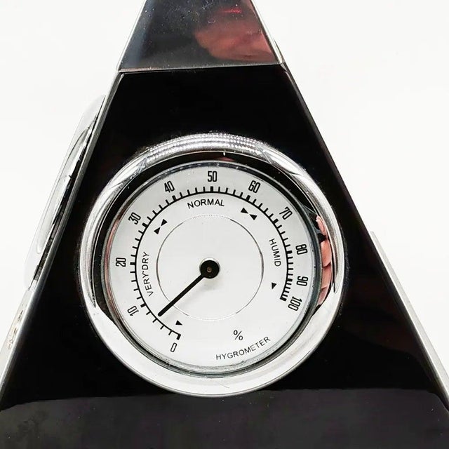 Black Pyramide Table Clock by Gianfranco Ferrè, Italy, 1970s For Sale - Image 6 of 10