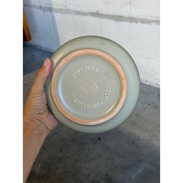 Green Ceramic Bowl Danish Studio Pottery Forenede Kreditforeninger Emblem Johgus Bornholm 1970s For Sale - Image 9 of 10