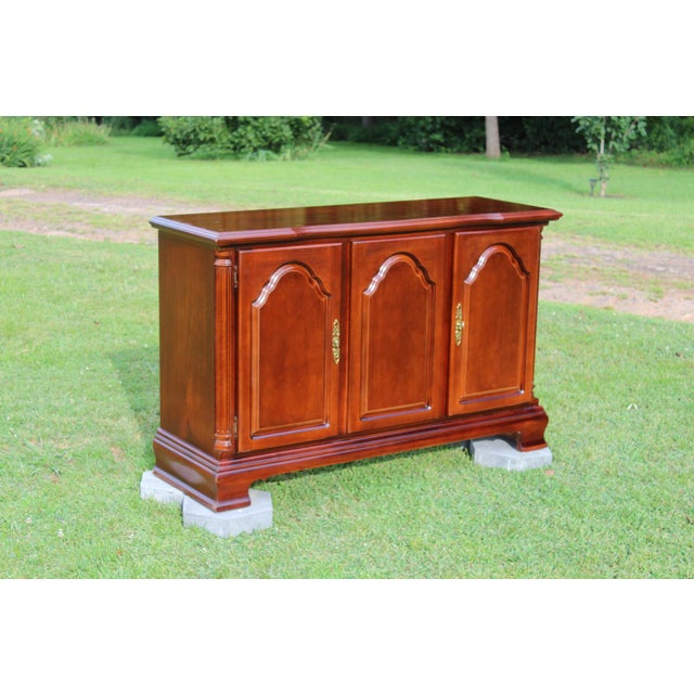 1980s Lexington Two-Door Mahogany Buffet For Sale - Image 18 of 18