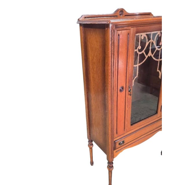 Antique Edwardian Oak Display Cabinet With Decorative Wood Scrollwork Glass Door For Sale - Image 6 of 6