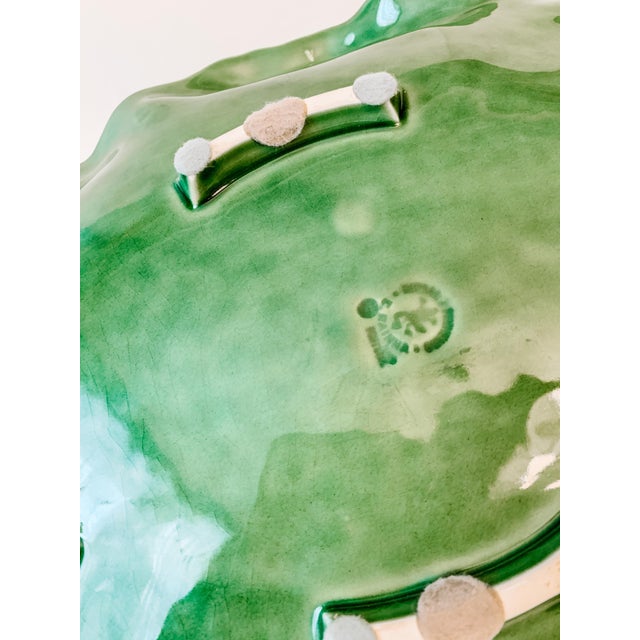 Traditional Vintage Rare Bordallo Pinheiro Large Majolica Cabbageware Serving Platter With Handle Centerpiece For Sale - Image 3 of 7