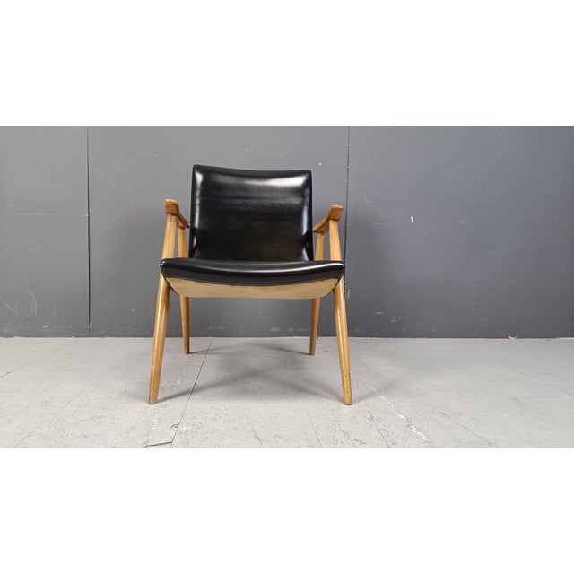 Mid-Century Scandinavian Armchair, 1960s, in Good conditions. Designed 1960 to 1969
