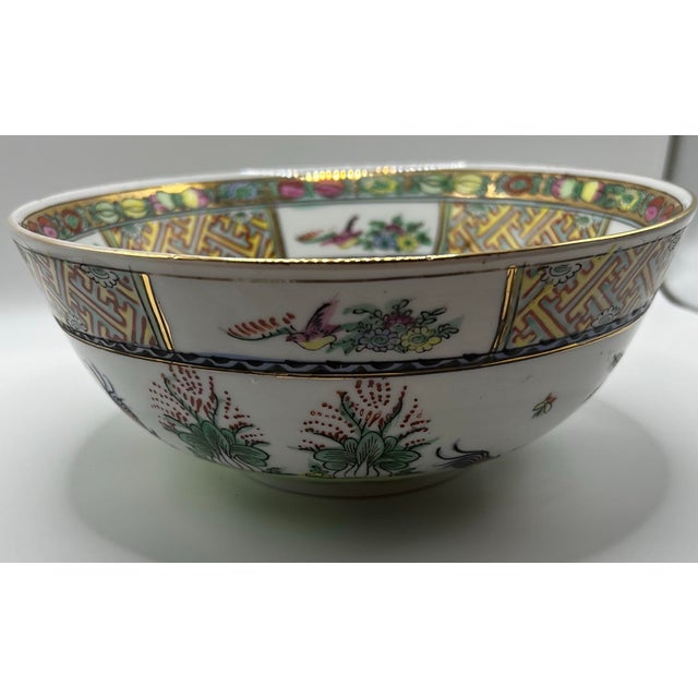 Chinese Famille Rose Porcelain Bowl, Rooster Motif For Sale - Image 4 of 7