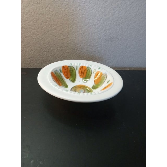 Ceramic 1980s Signed Sasha Brastoff Green/Orange & Gold Bowl For Sale - Image 7 of 7