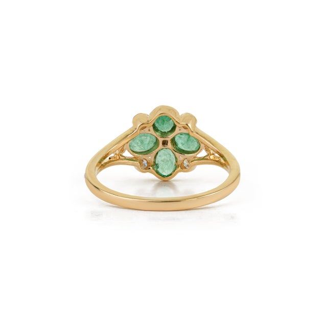 14k Yellow Gold Zambian Emerald & Diamond Floral Vintage Ring Size 5.5 For Sale - Image 9 of 16