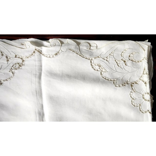 Beautiful Vintage Italian Church Fine Linen Tablecloth W/12 Embroidered Linen Napkins. For Sale - Image 9 of 12