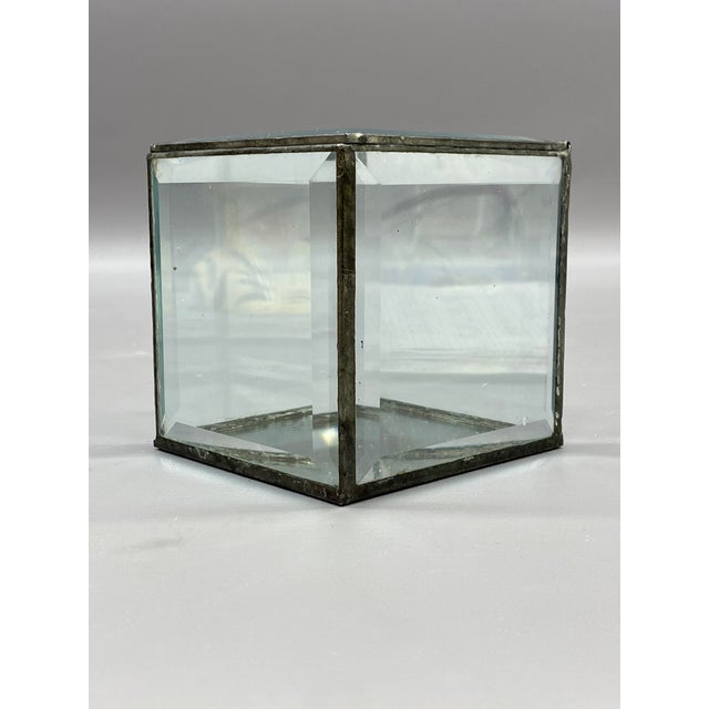 1980s Faceted Crystal Panel Showcase Cube For Sale - Image 4 of 8