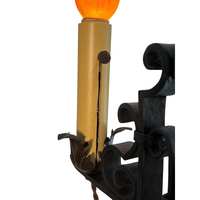 Spanish Revival 1920s Wrought Iron Spanish Revival Floor Lamp With Adjustable Height For Sale - Image 3 of 10