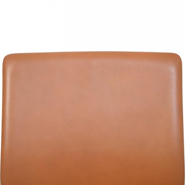 Vintage Oxford Chair in Cognac Leather by Arne Jacobsen, 1980s For Sale - Image 4 of 13