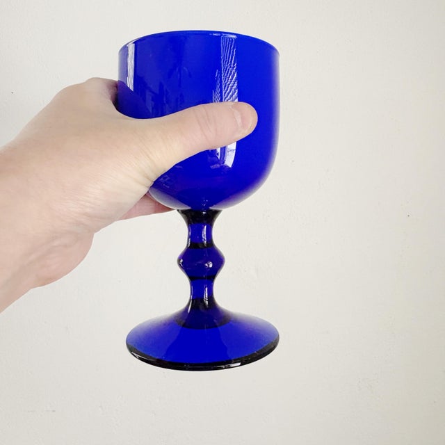 1960s 1960's Carlo Moretti Blue Cased Wine Glasses Italian Glassware, Set of 4 For Sale - Image 5 of 10