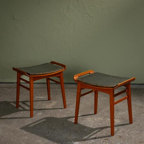 Teak Stools with Black Leather Cushions by P. Jensen, Denmark, 1960s, Set of 2 For Sale - Image 10 of 10