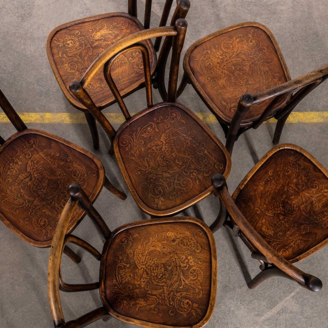1940’s Classic Back Bentwood Dining Chairs – Set Of Six. The process of steam bending beech to create elegant chairs was...