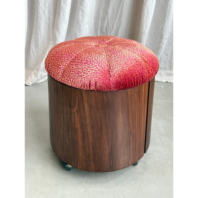 Mid-Century Modern Leopard Print Velvet and Teak Pouf, Italy, 1970s For Sale - Image 12 of 12