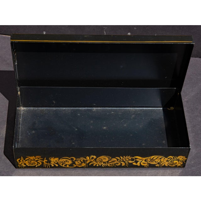 French French Hand Painted and Gilded Tole Box For Sale - Image 3 of 4