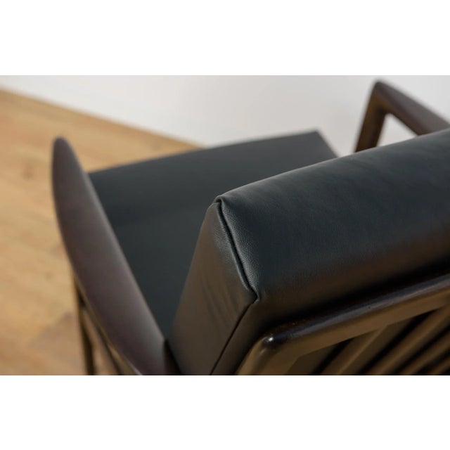 Model 300-139 Lounge Chair from Swarzędz Furniture Factory, Poland, 1960s For Sale - Image 11 of 18