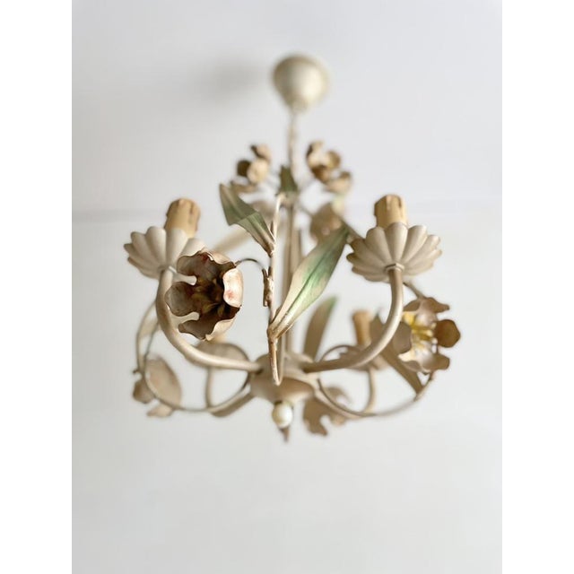 1950s Vintage Painted Tole Floral Chandelier, 1950s For Sale - Image 5 of 10