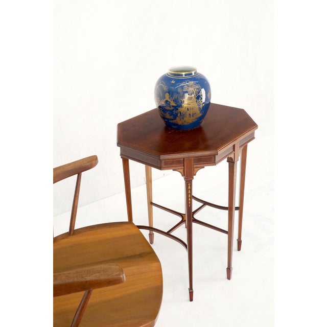 Very Ornate Delicate Lines Walnut Inlay Stretched Hexagon Lamp Side Table Mint For Sale - Image 13 of 16