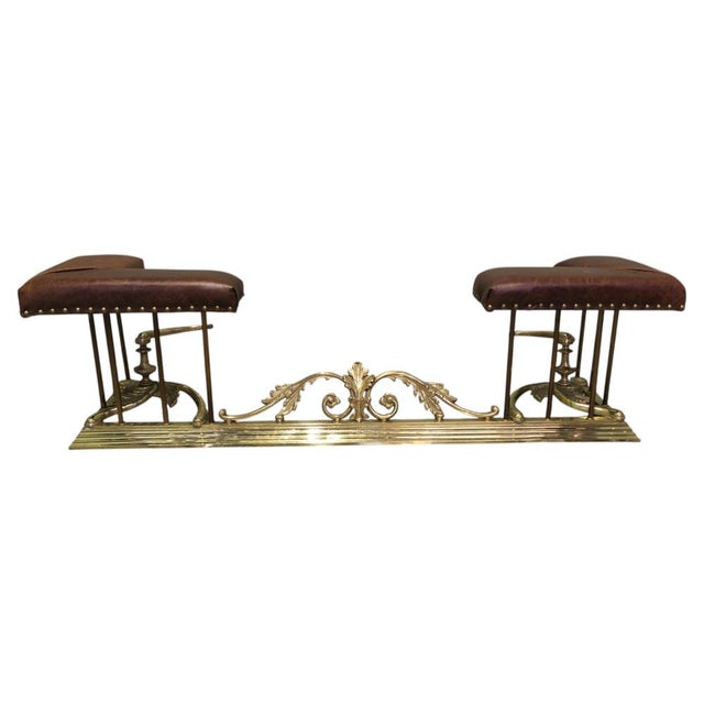 Brown Art Nouveau Brass Club Fender, 1900 For Sale - Image 8 of 8