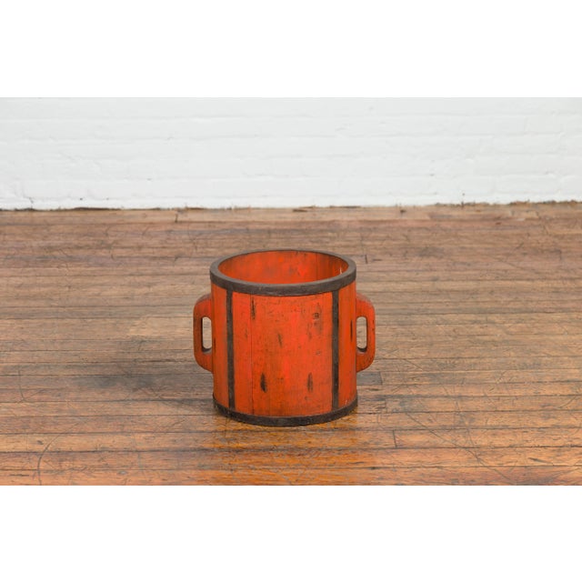 Early 20th Century Chinese Early 20th Century Orange Grain Measuring Cup with Lateral Handles For Sale - Image 5 of 10