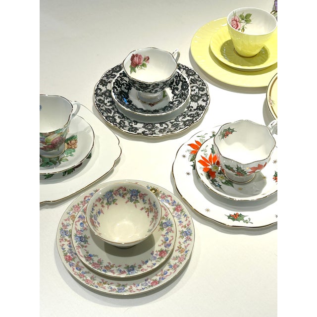 6 Sets of Vintage Tea Cups, Saucers, and Plates For Sale In Phoenix - Image 6 of 18