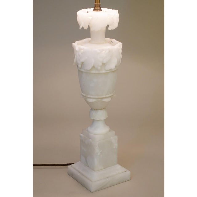 Neoclassical 1930s XL Neoclassical Carved Urn Grapes Leaves Alabaster Marble Brass Table Lamp Italy For Sale - Image 3 of 13